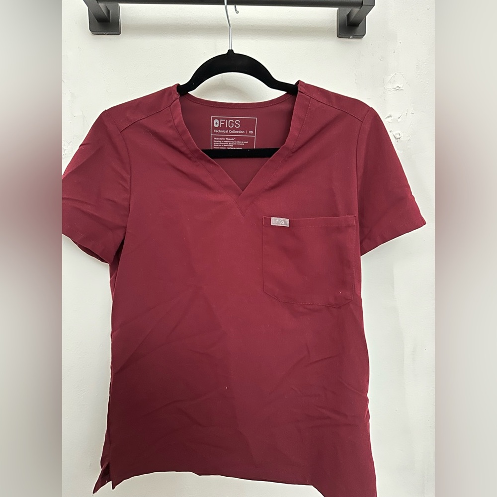 Scrub top